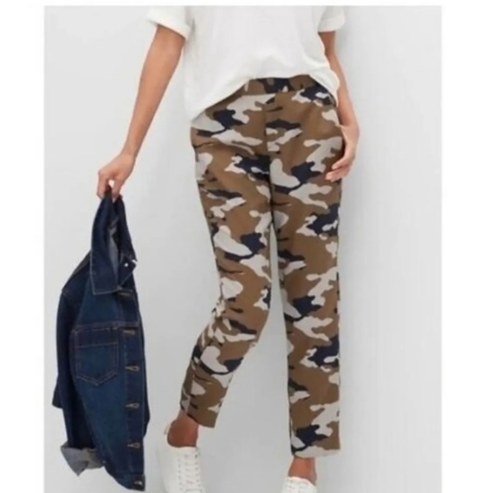 Banana Republic Camo Hayden  Pants Elastic Waist size 10 -